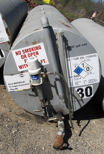 Metal Horizontal Cylinderical Tank 1000 gal (DH30)